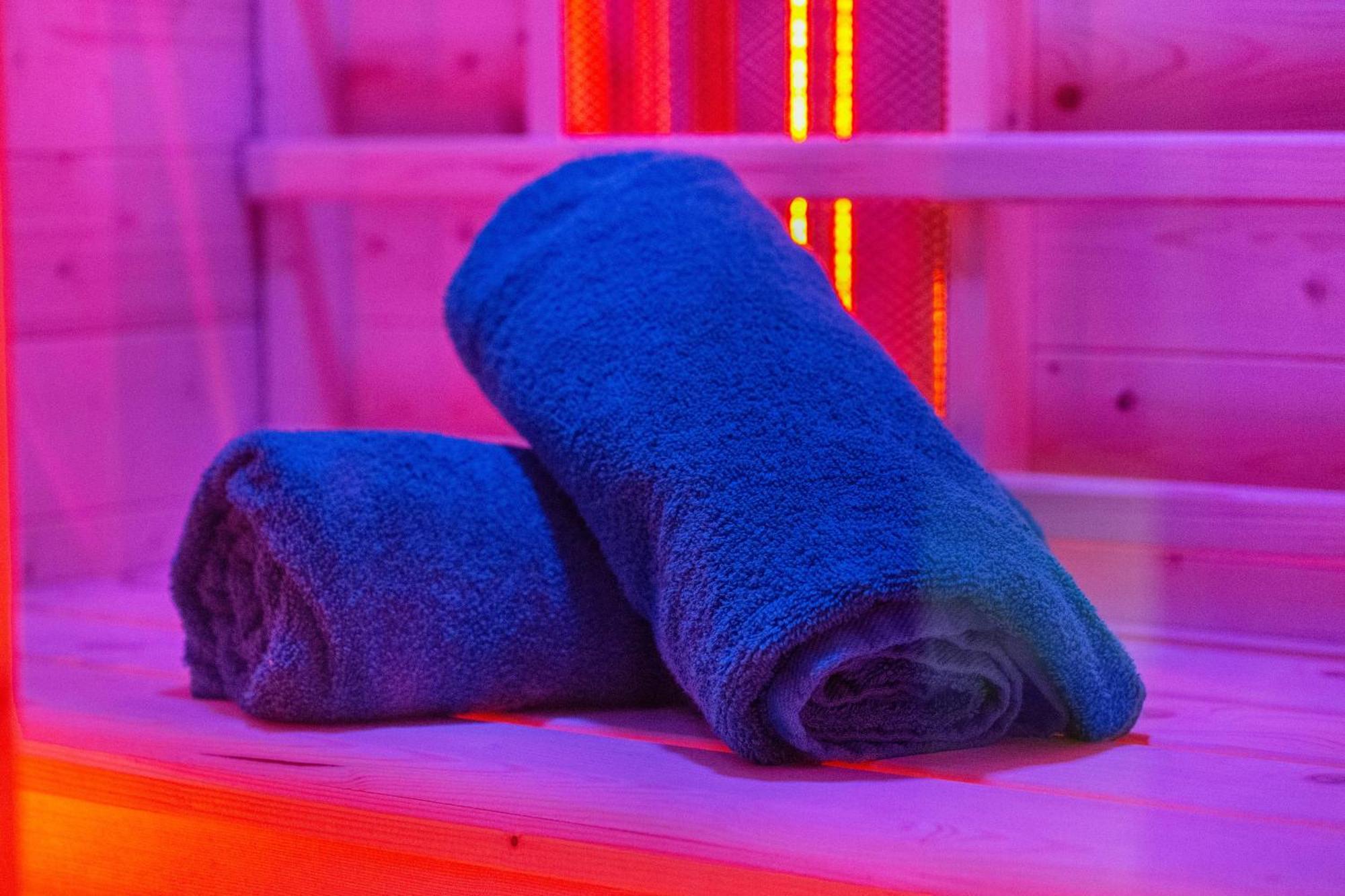 Vintage Mit Jacuzzi Und Sauna * Essen